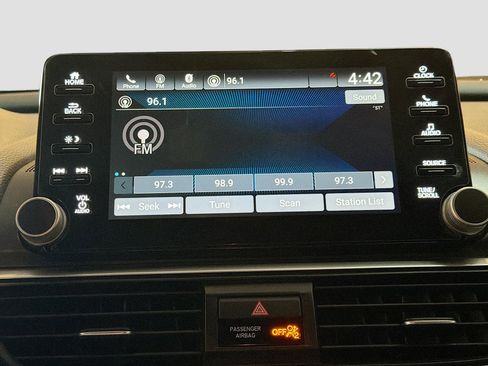 Used 2019 Honda Accord Sport image 19