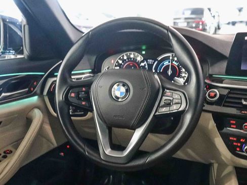 Used 2019 BMW 530e w/ Convenience Package RWD image 16