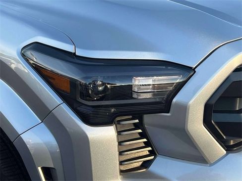 Certified 2025 Toyota Tacoma SR5 image 14