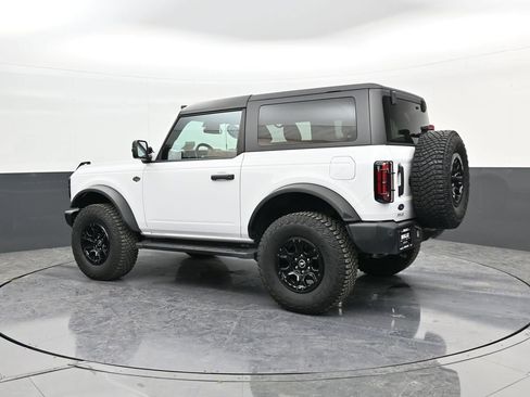 Used 2023 Ford Bronco Wildtrak image 5