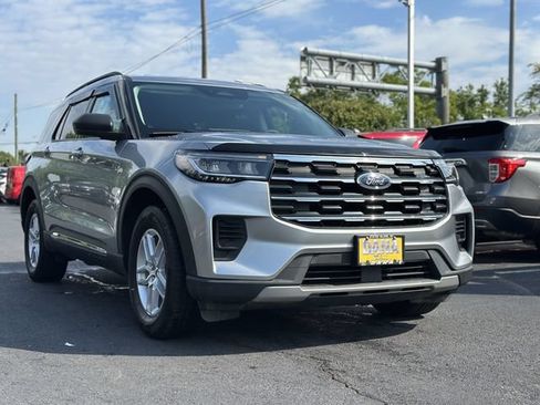 Certified 2025 Ford Explorer Active AWD/4WD image 49