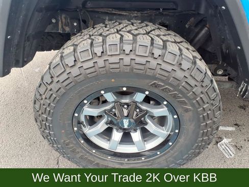 Used 2021 Jeep Gladiator Willys image 19