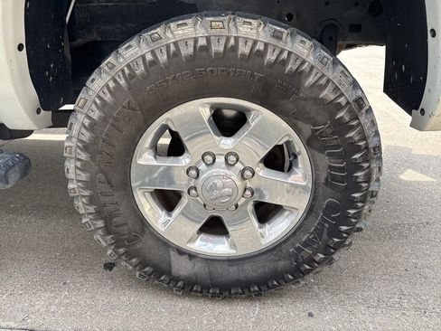 Used 2018 RAM 2500 Laramie w/ Snow Chief Group image 7