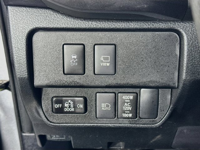 Certified 2020 Toyota Tacoma TRD Off-Road w/ TRD Premium Off Road Package AWD/4WD image 11