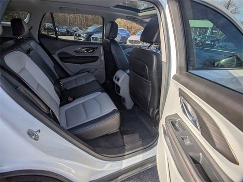 Used 2021 GMC Terrain SLT image 13