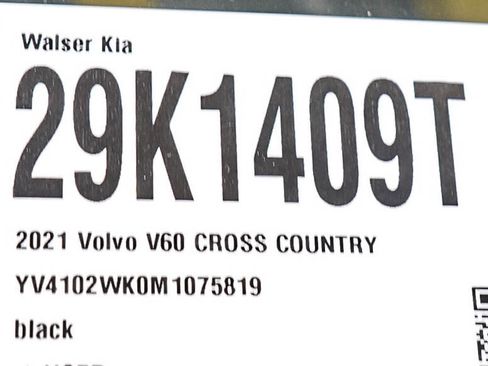 Used 2021 Volvo V60 T5 Cross Country w/ Climate Package AWD/4WD image 32