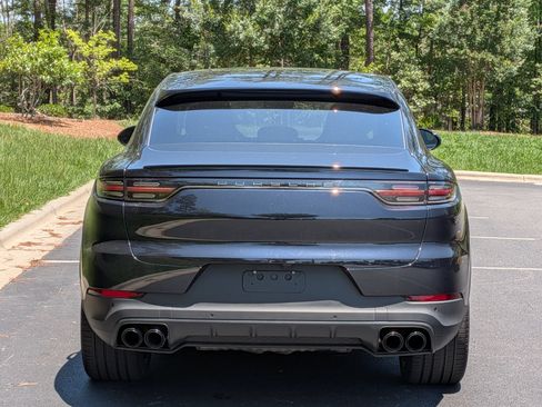 Used 2023 Porsche Cayenne Platinum Edition AWD/4WD image 24