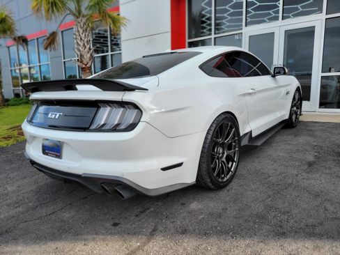 Used 2018 Ford Mustang GT Premium w/ GT Performance Package RWD image 4