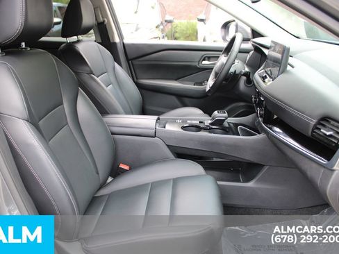 Used 2026 Nissan Rogue SL FWD image 29