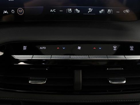 New 2026 Buick Enclave Avenir w/ Super Cruise Package image 8