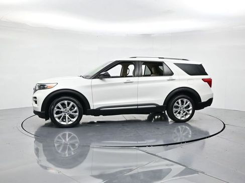 Used 2023 Ford Explorer Platinum w/ Technology Package image 6
