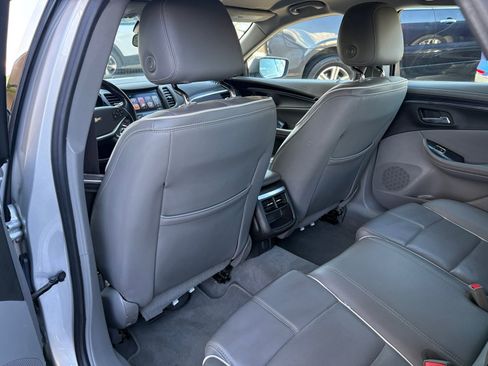 Used 2017 Chevrolet Impala Premier FWD image 20