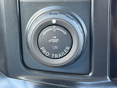 New 2026 Ford F250 Lariat w/ Black Appearance Package image 37