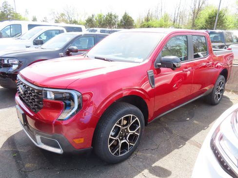 New 2026 Ford Maverick Lariat AWD/4WD image 2