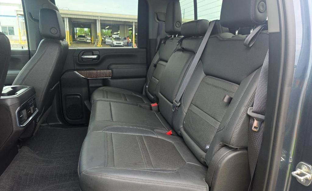 Used 2020 GMC Sierra 2500 Denali w/ Denali Ultimate Package AWD/4WD image 18