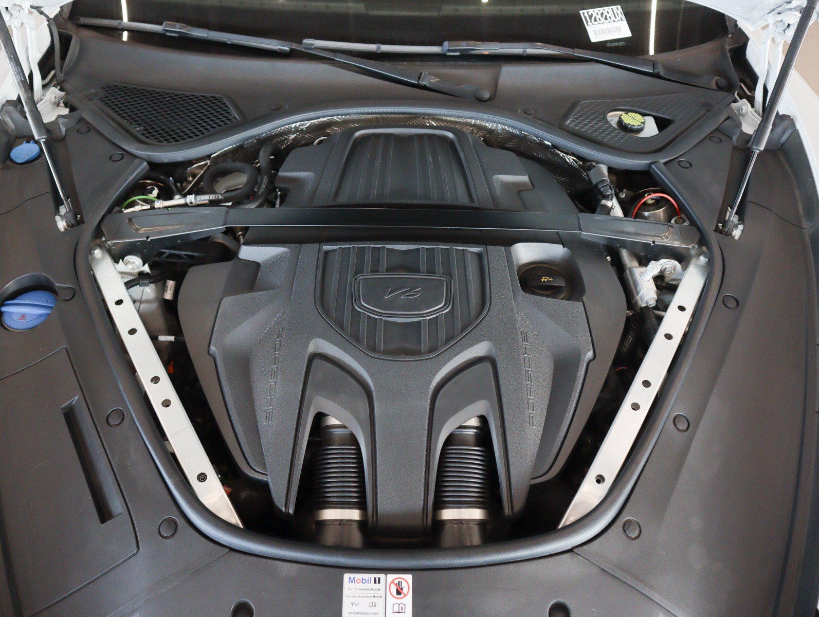 Certified 2023 Porsche Panamera Platinum Edition RWD image 26