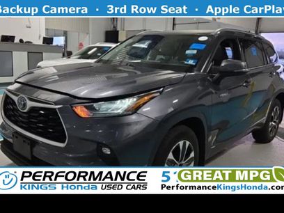 Used 2020 Toyota Highlander XLE