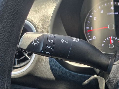 Used 2024 Kia Forte LX FWD image 23