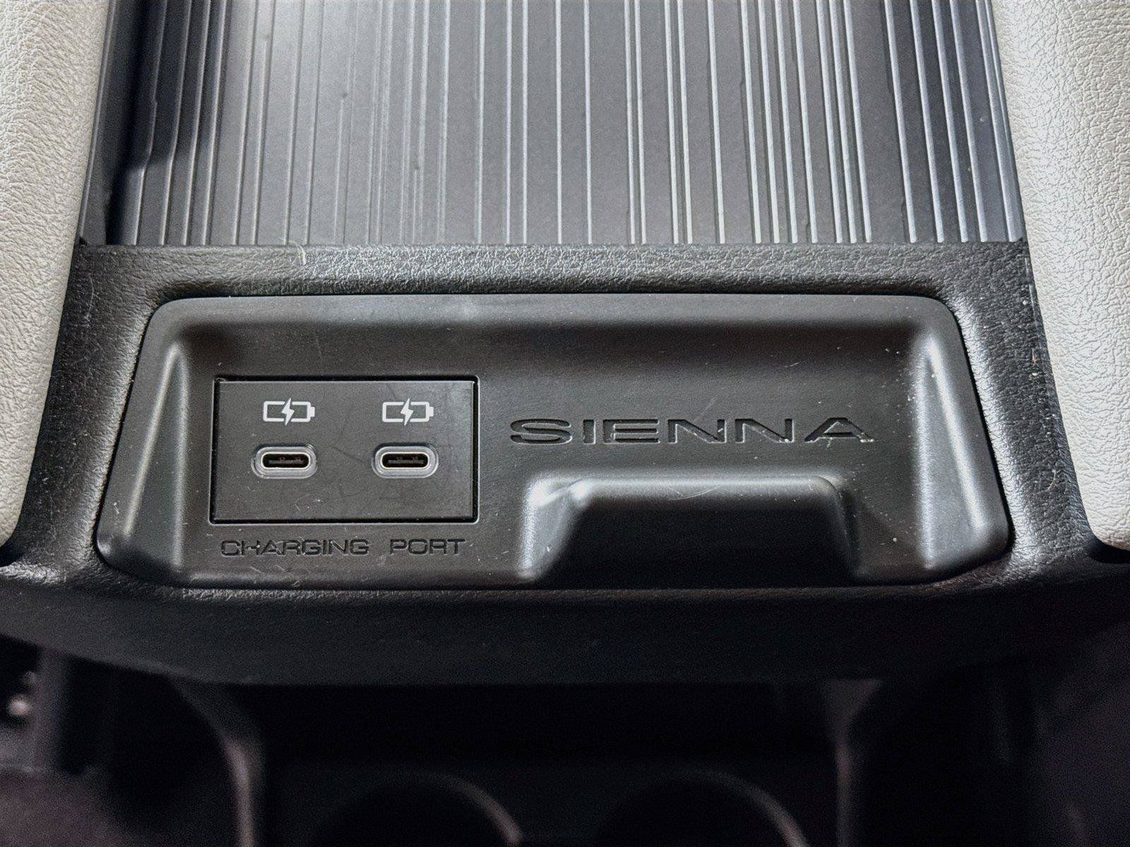 Certified 2026 Toyota Sienna XLE FWD image 37