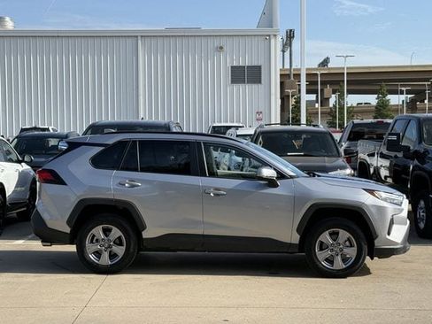 Used 2025 Toyota RAV4 XLE FWD image 3