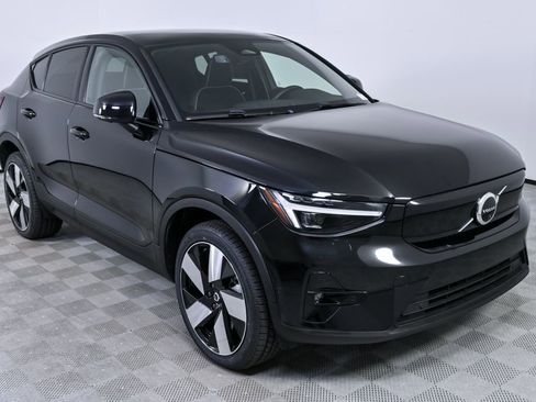 Certified 2023 Volvo C40 P8 Recharge Ultimate w/ Protection Package Premier image 28