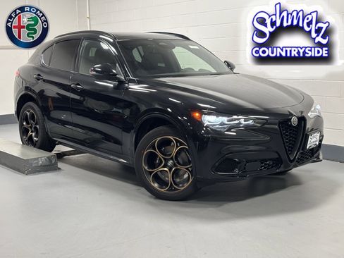 New 2025 Alfa Romeo Stelvio Sprint image 1