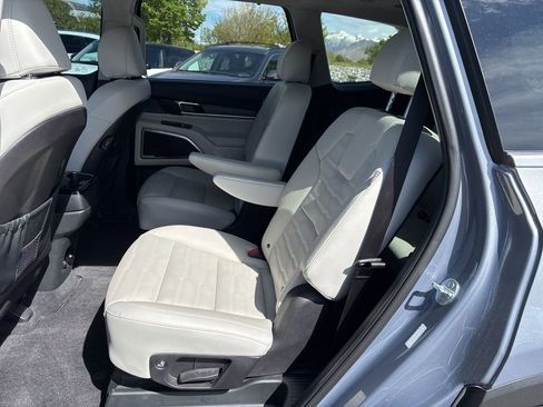 Certified 2024 Kia Telluride SX Prestige w/ Towing Package AWD/4WD image 7