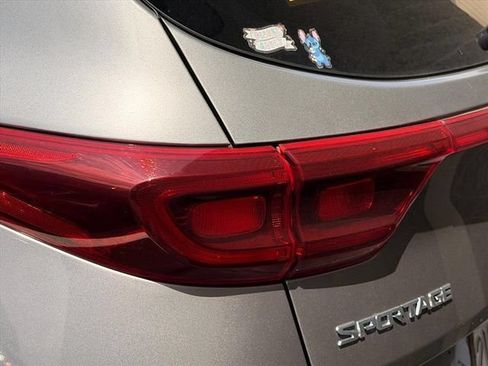 Used 2021 Kia Sportage LX FWD image 19