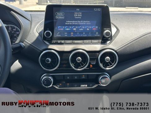 Used 2025 Nissan Sentra SV FWD image 17