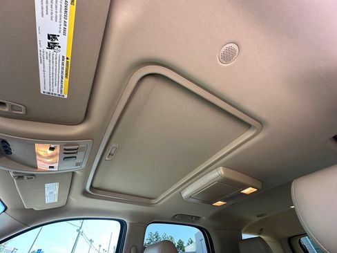 Used 2012 Chevrolet Tahoe LTZ AWD/4WD image 28