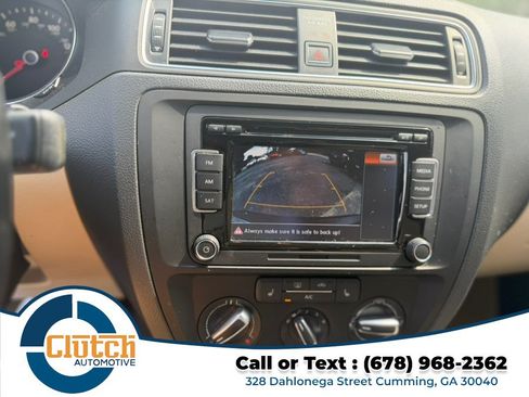 Used 2015 Volkswagen Jetta SE FWD image 17