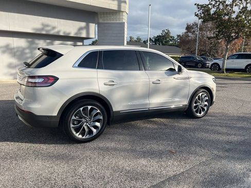 Used 2022 Lincoln Nautilus Reserve w/ Equipment Group 201A image 3