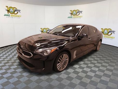 Used 2018 Kia Stinger image 4