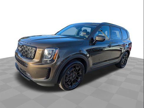 Used 2022 Kia Telluride SX w/ SX Prestige Package image 8