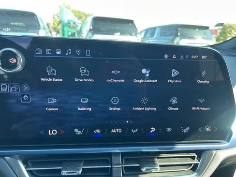 New 2026 Chevrolet Equinox EV LT image 23