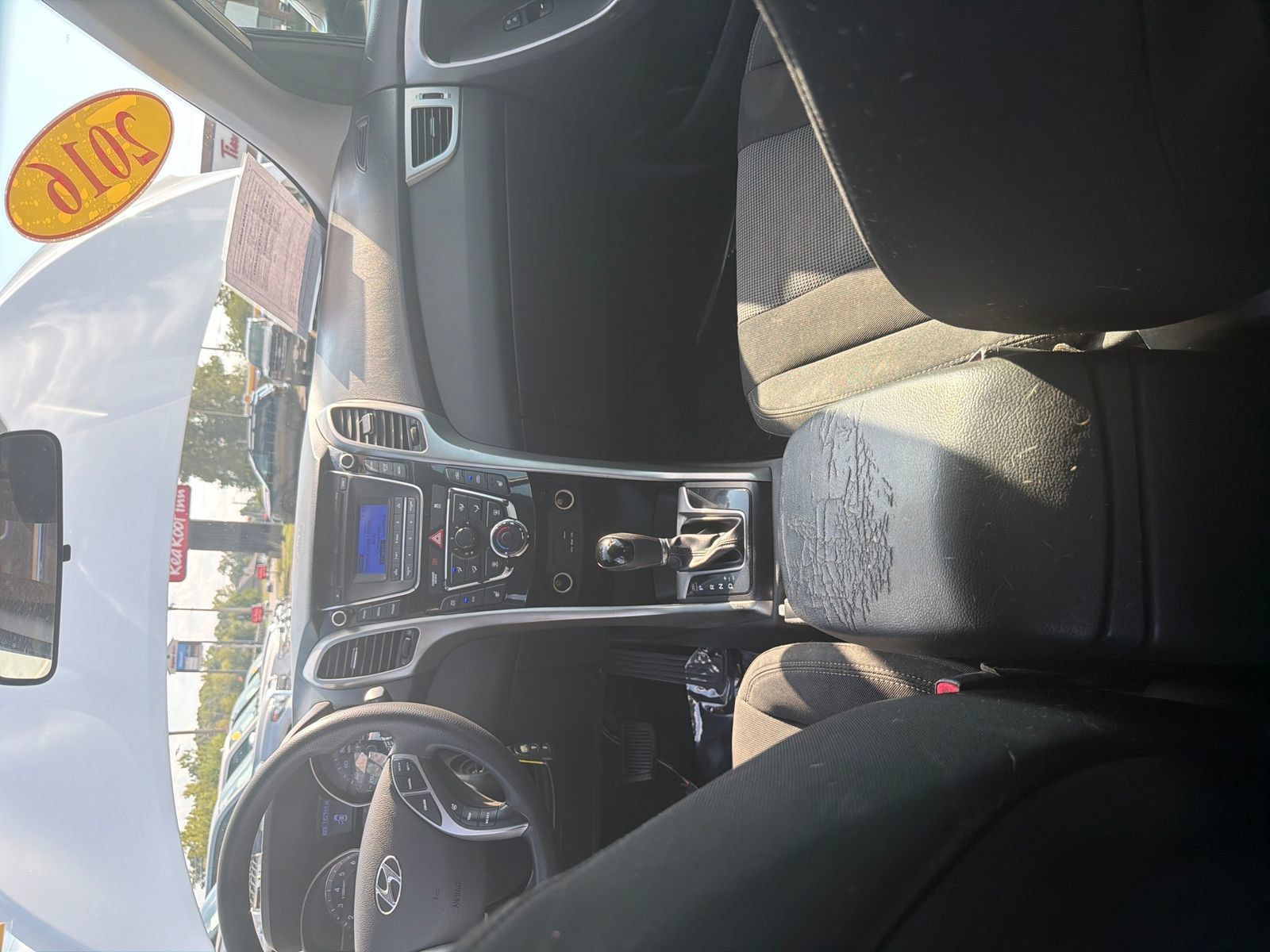 Used 2016 Hyundai Elantra GT FWD image 26
