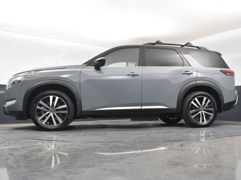 New 2025 Nissan Pathfinder Platinum w/ Cargo Package image 41