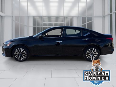 Certified 2025 Nissan Altima 2.5 SV FWD image 3