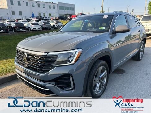 Used 2024 Volkswagen Atlas Cross Sport SEL R-Line AWD/4WD image 1