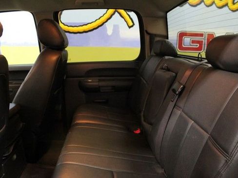 Used 2014 GMC Sierra 3500 SLE w/ SLE Preferred Package AWD/4WD image 14