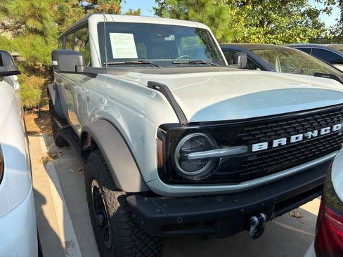 Used 2024 Ford Bronco Wildtrak AWD/4WD image 2