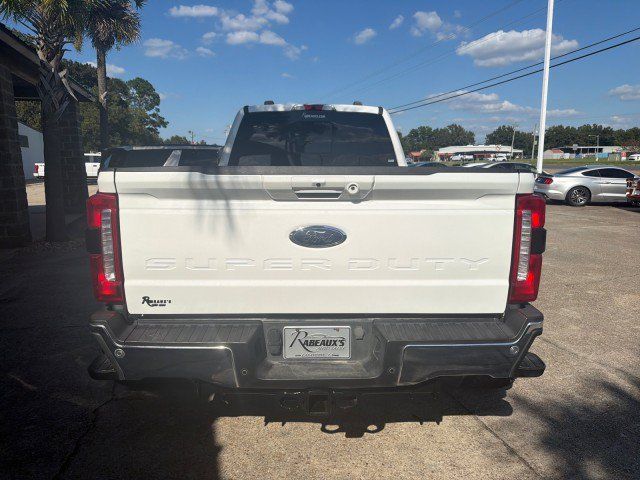 Used 2023 Ford F350 Lariat w/ Lariat Ultimate Package AWD/4WD image 5