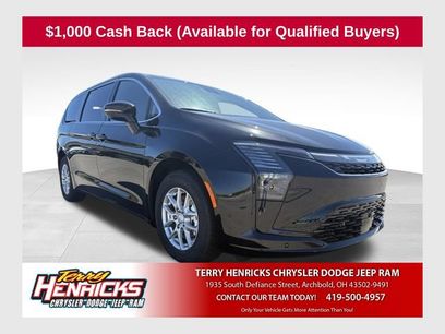 New 2027 Chrysler Pacifica Select