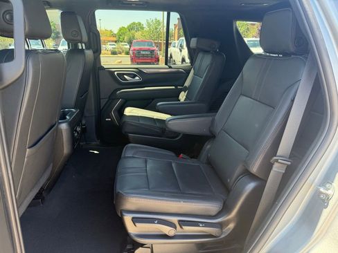 Used 2024 Chevrolet Tahoe RST w/ Luxury Package AWD/4WD image 28