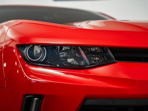 Used 2018 Chevrolet Camaro LT image 11