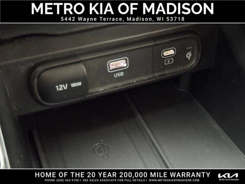 Used 2025 Kia Telluride S AWD/4WD image 24