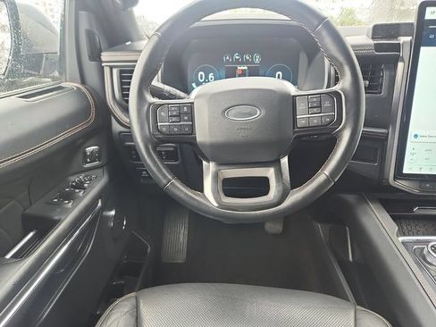 Certified 2023 Ford Expedition Platinum AWD/4WD image 9