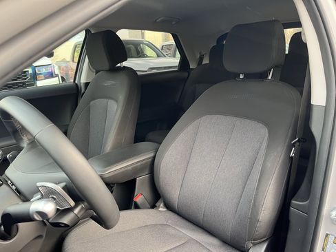 Used 2025 Hyundai Ioniq 5 SE image 10