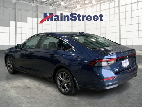 Used 2023 Honda Accord EX image 3