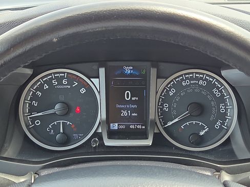 Used 2023 Toyota Tacoma Limited AWD/4WD image 23